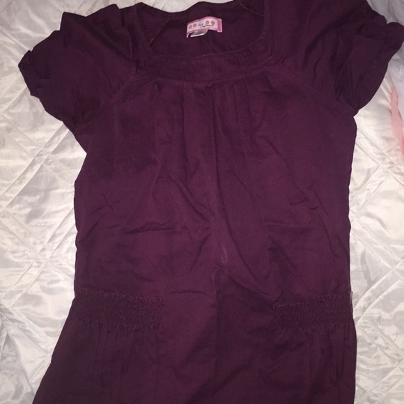 Maroon scrub top bought and never worn - Picture 1 of 2